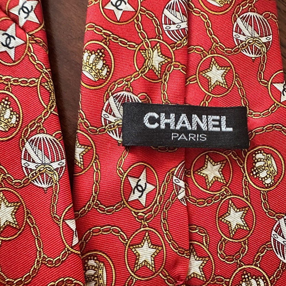 Chanel Red Patterned Tie